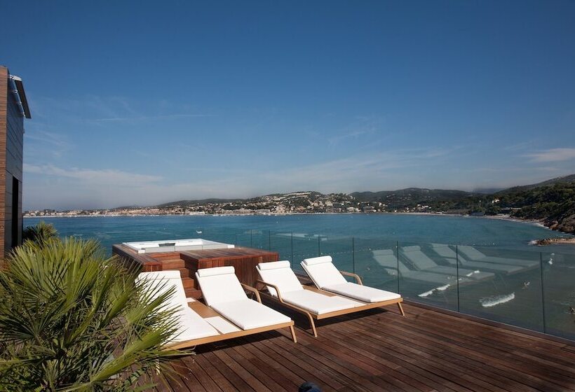 Отель Hostellerie La Farandole