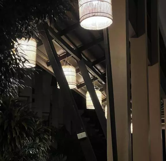 Hotel Lanta Pura Beach Resort Sha Extra Plus