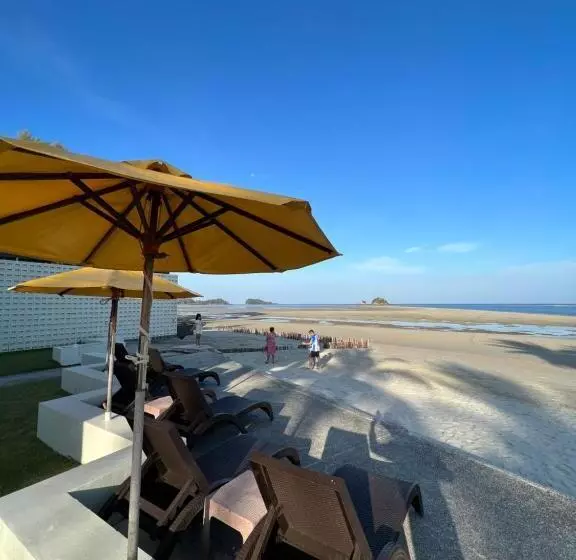 Hotel Lanta Pura Beach Resort Sha Extra Plus