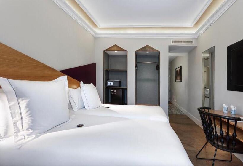 هتل One Shot Recoletos 04