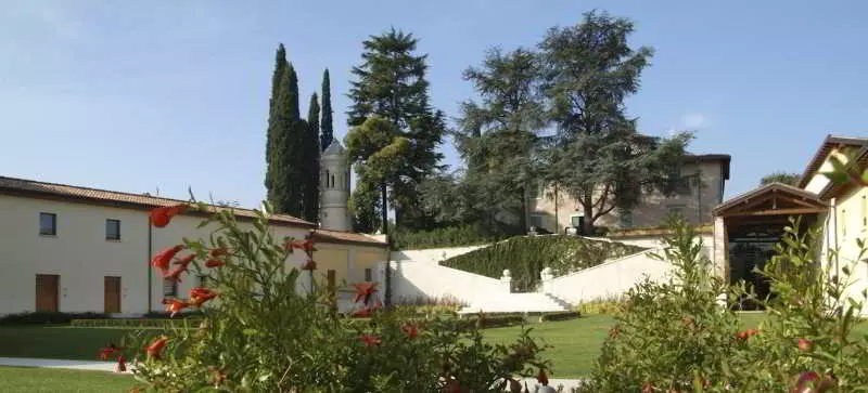 Отель Relais Corte Cavalli