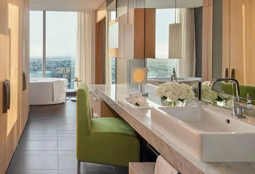 هتل Sofitel Dubai Downtown