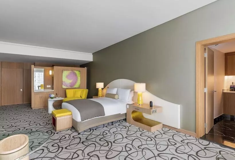 هتل Sofitel Dubai Downtown