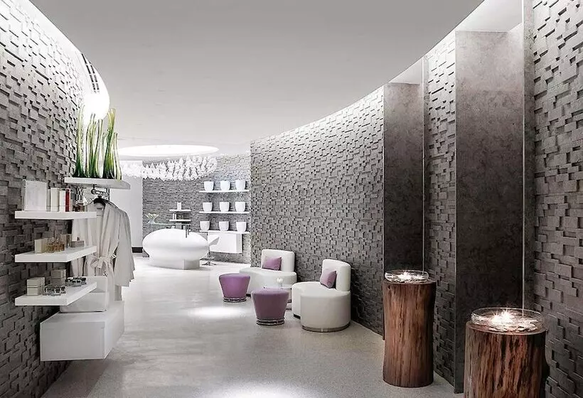 هتل Sofitel Dubai Downtown