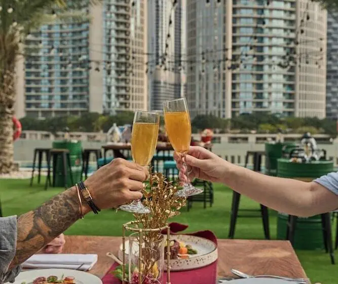 هتل Sofitel Dubai Downtown