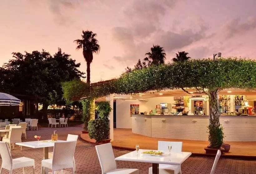 酒店 Th Simeri Simeri Village