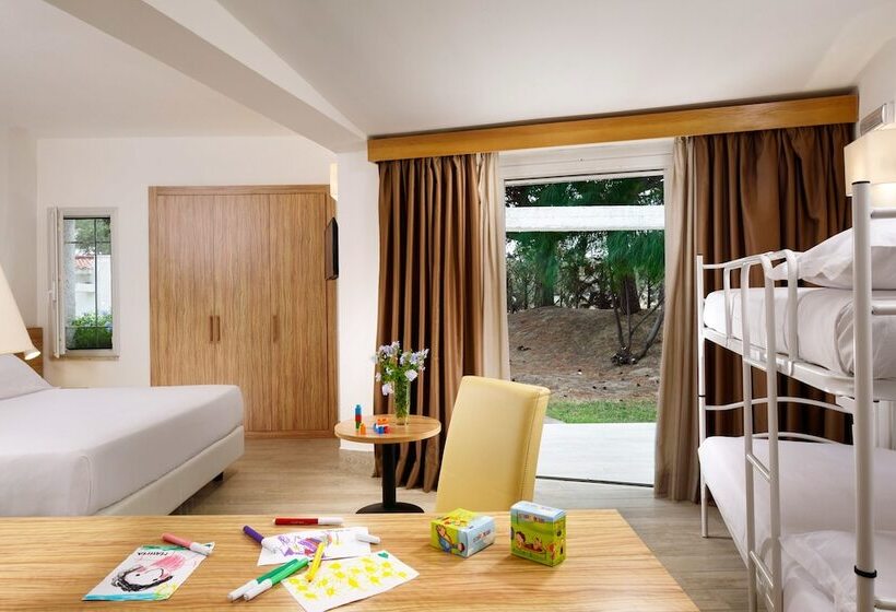 فندق Th Simeri Simeri Village