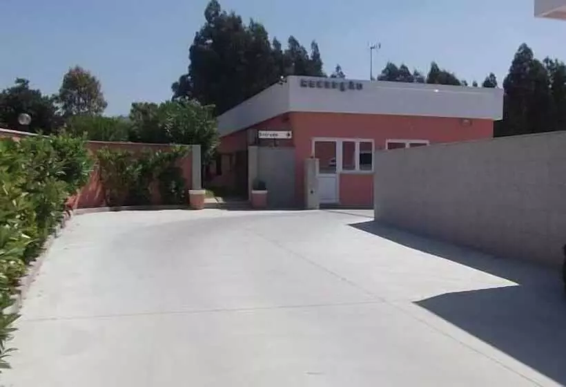 بنسيون Ribeirotel