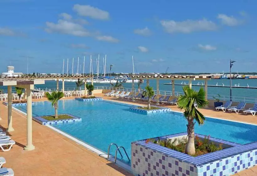 استراحتگاه Meliá Marina Varadero Hotel & Apartments