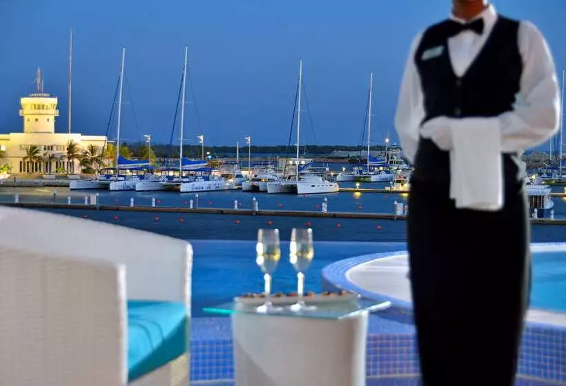 استراحتگاه Meliá Marina Varadero Hotel & Apartments