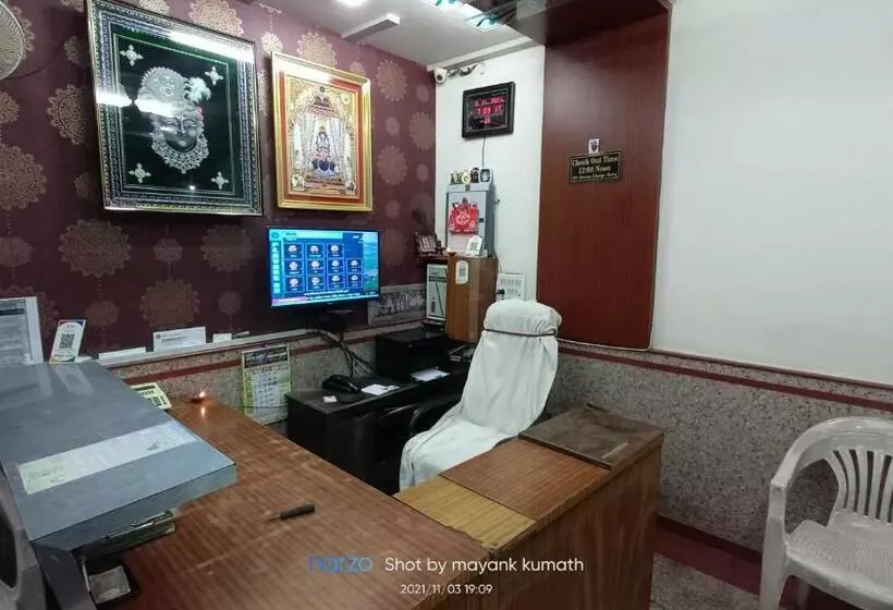 ホテル Guru Kripa   500mtr App From Shreenathji Temple