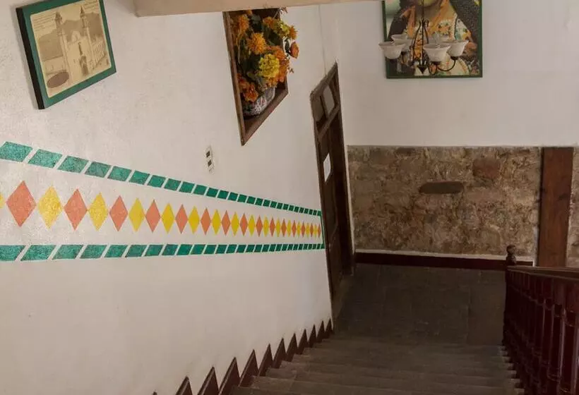 ホテル Zacatlán