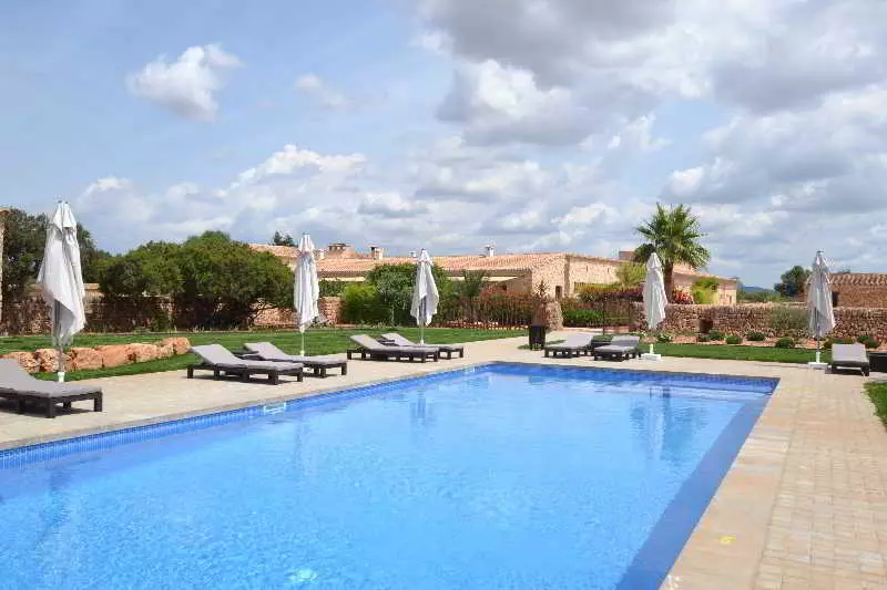 Bennoc Petit Hotel   Only Adults