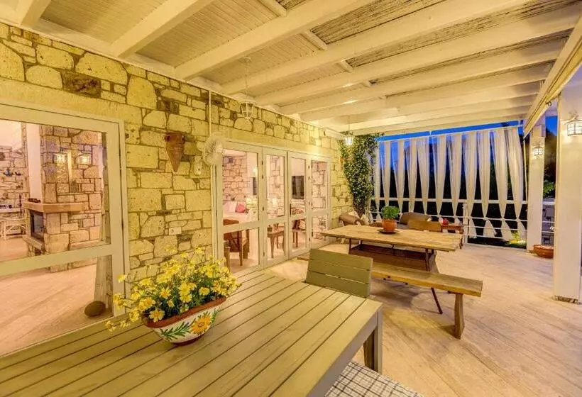 Ev Bharat Butique Hotel Alacati