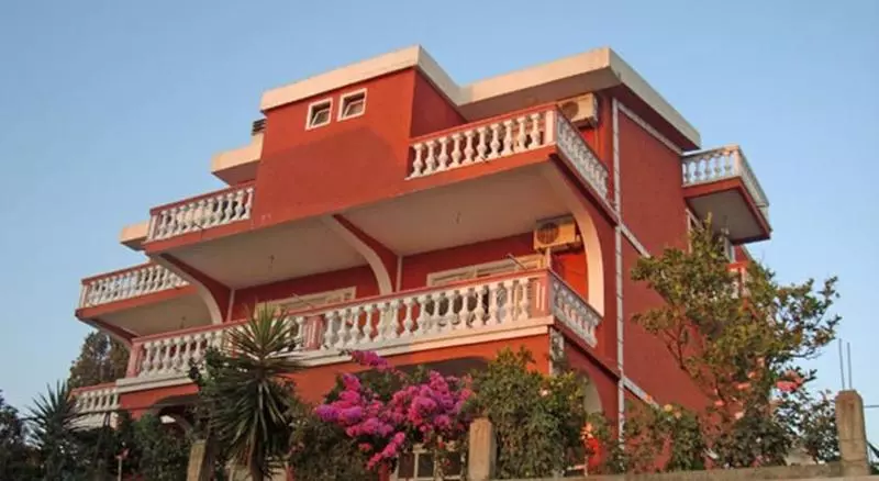 Hotel Alvanita Apartments