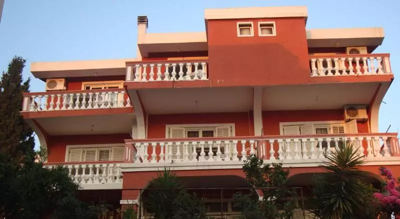 Hotel Alvanita Apartments