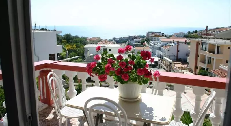 Hotel Alvanita Apartments