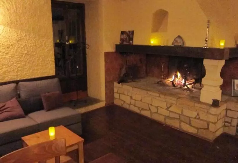 ホテル Auberge Des Deux Rivières