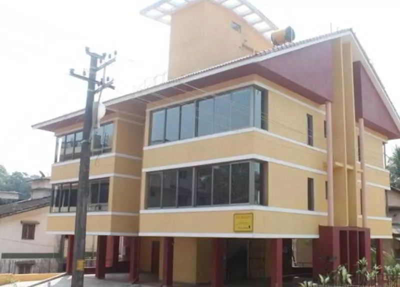 هتل Casa Amarilla