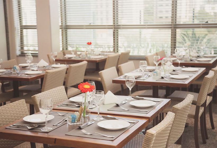 Отель Esuites Sion  Savassi