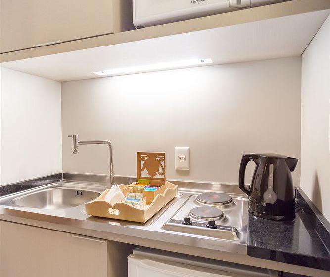 Отель Esuites Sion  Savassi