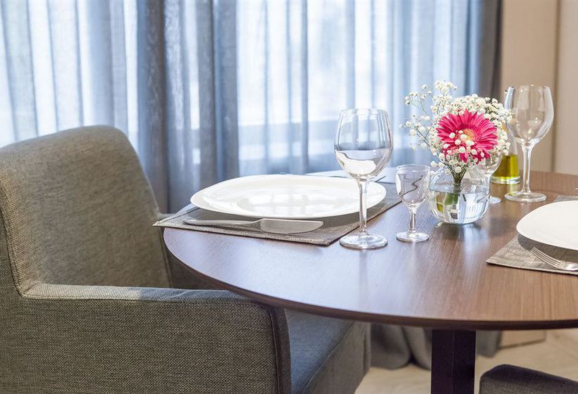 Отель Esuites Sion  Savassi