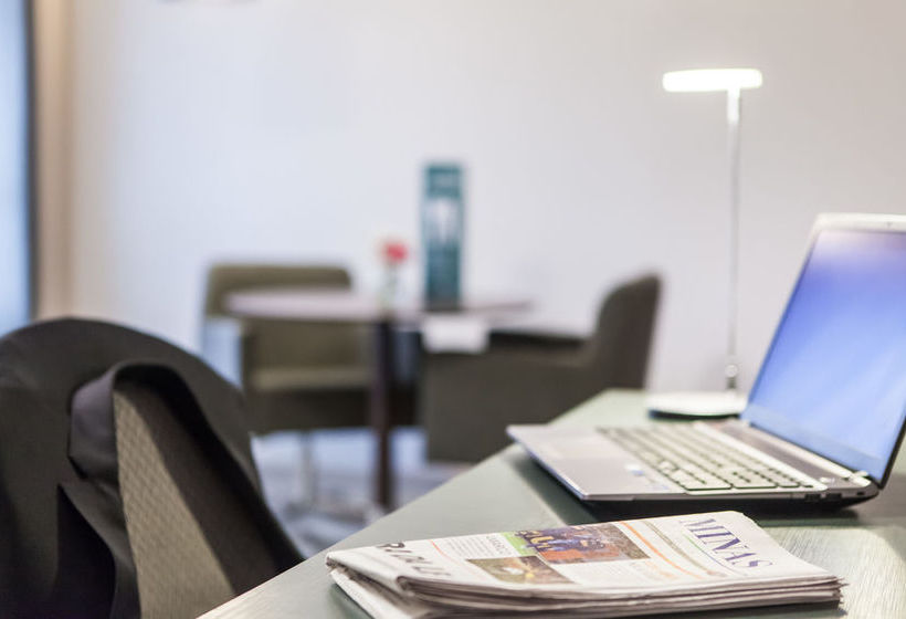 Отель Esuites Sion  Savassi