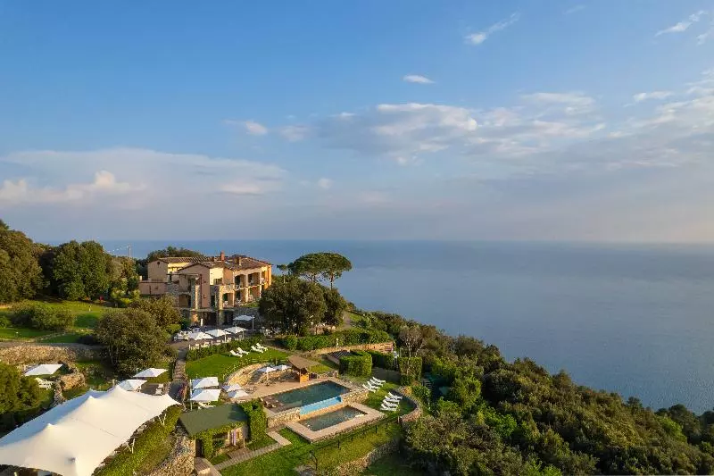 فندق Golfo Dei Poeti Relais & Spa