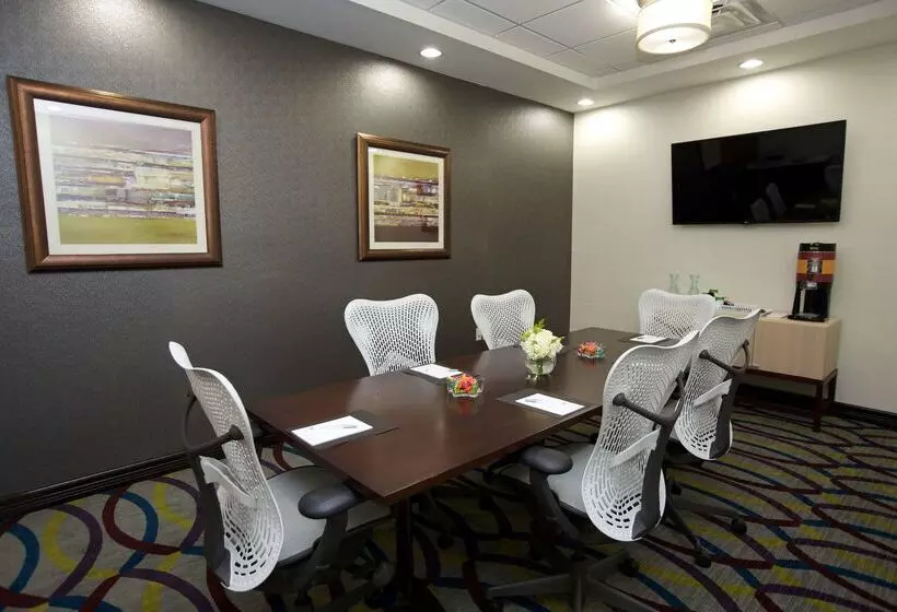 Отель Hampton Inn & Suites Missouri City, Tx