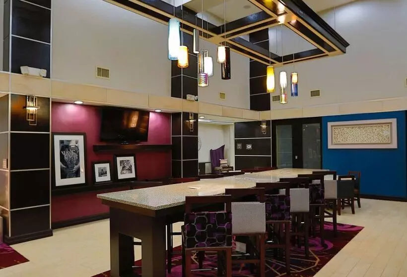 Отель Hampton Inn & Suites Missouri City, Tx