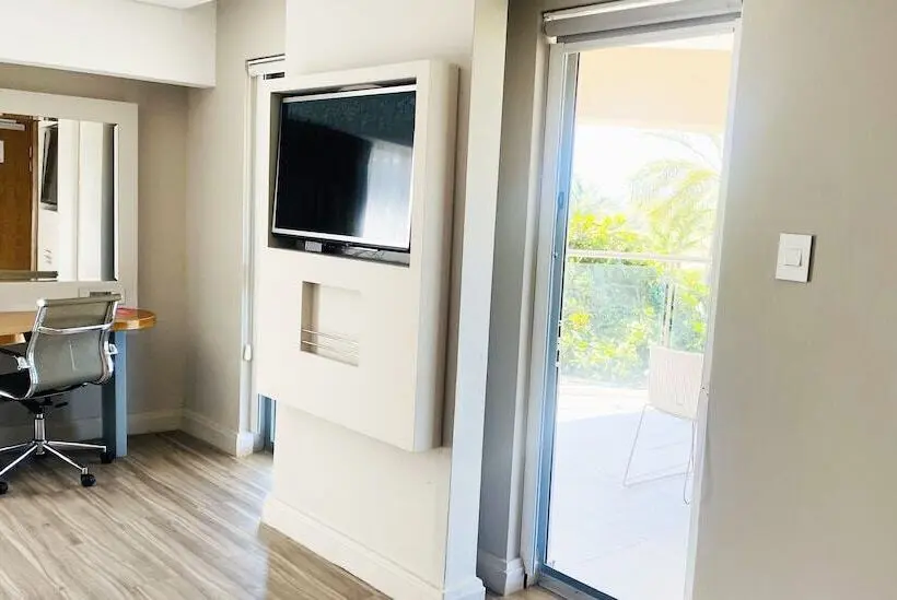 هتل Holiday Inn Mauritius Mon Trésor, An Ihg