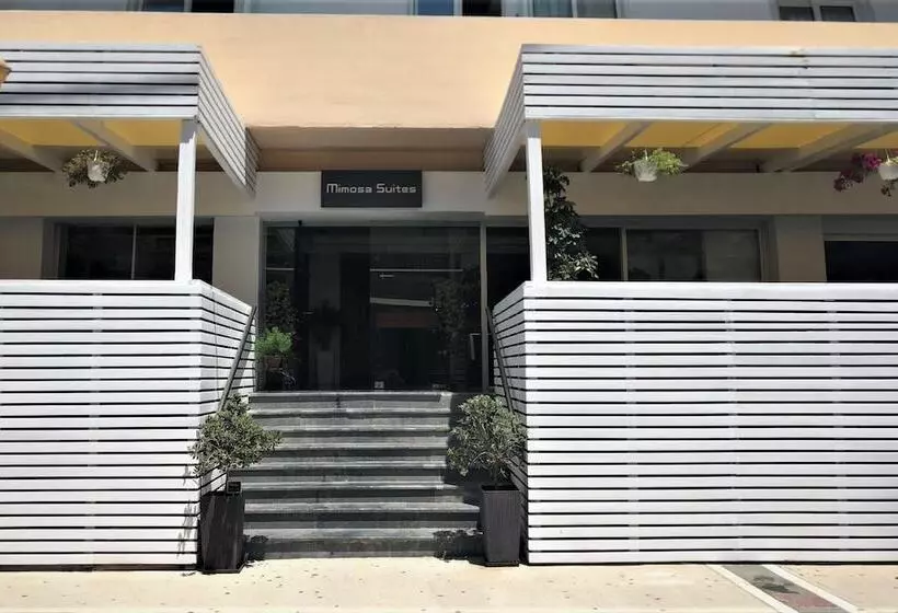 בית מלון כפרי Mimosa Suites