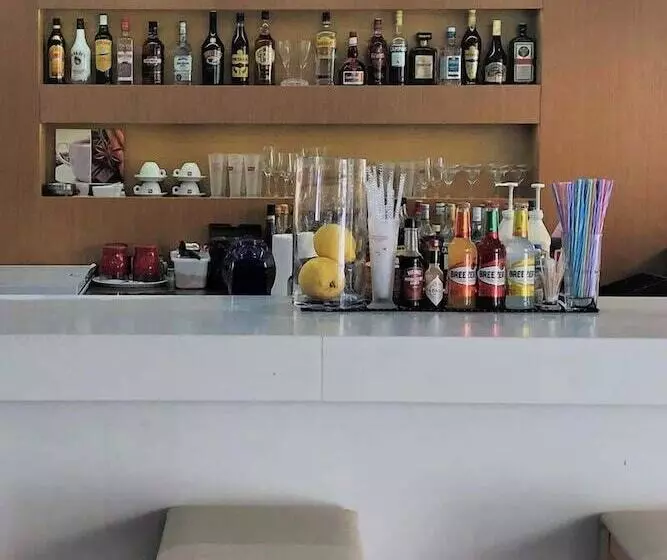 בית מלון כפרי Mimosa Suites