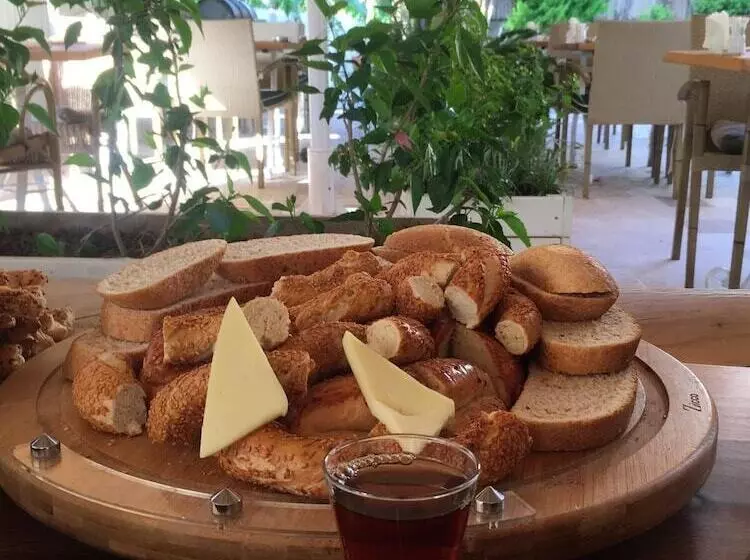 Отель Petunya Konak Boutique Class