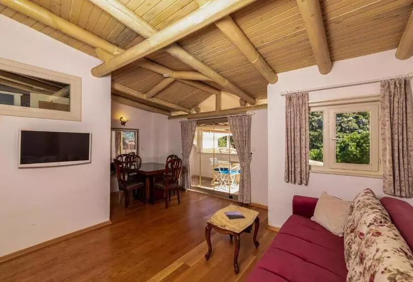 Отель Petunya Konak Boutique Class