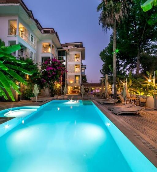 호텔 Petunya Konak   Boutique Class