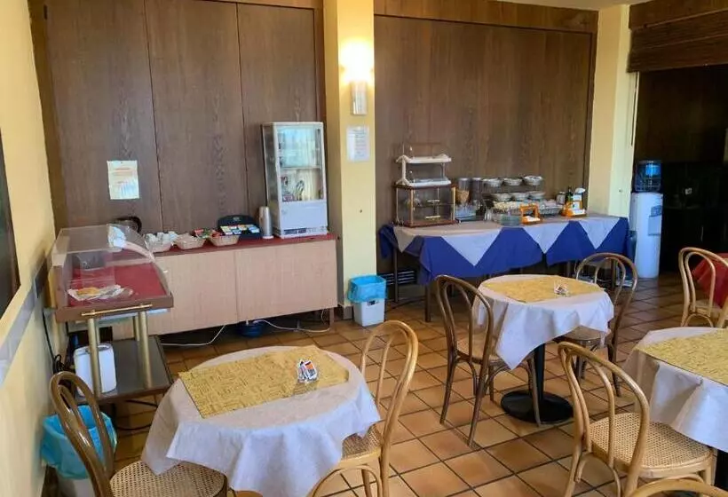هتل Ristorante La Rampina