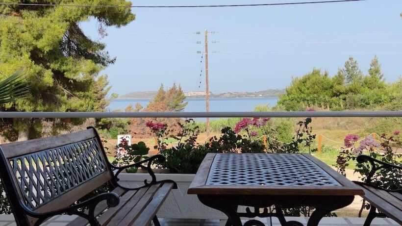 Oskars Studios & Apartments