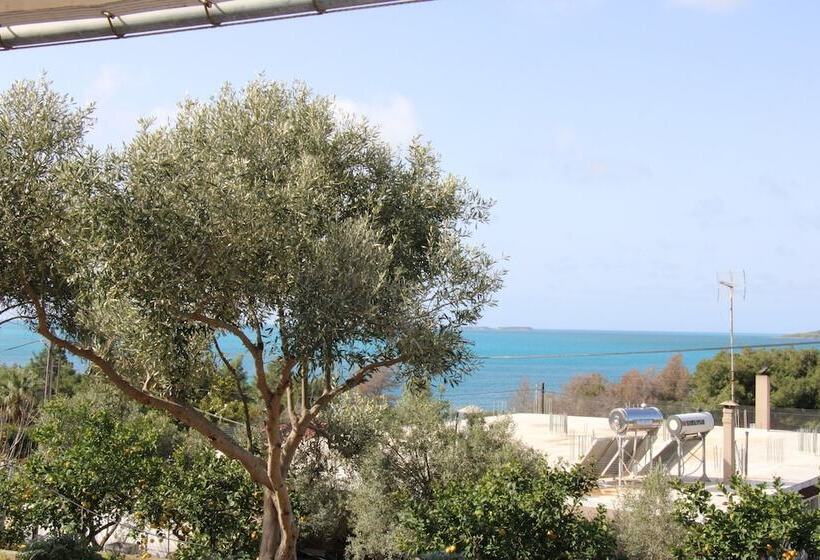 Oskars Studios & Apartments