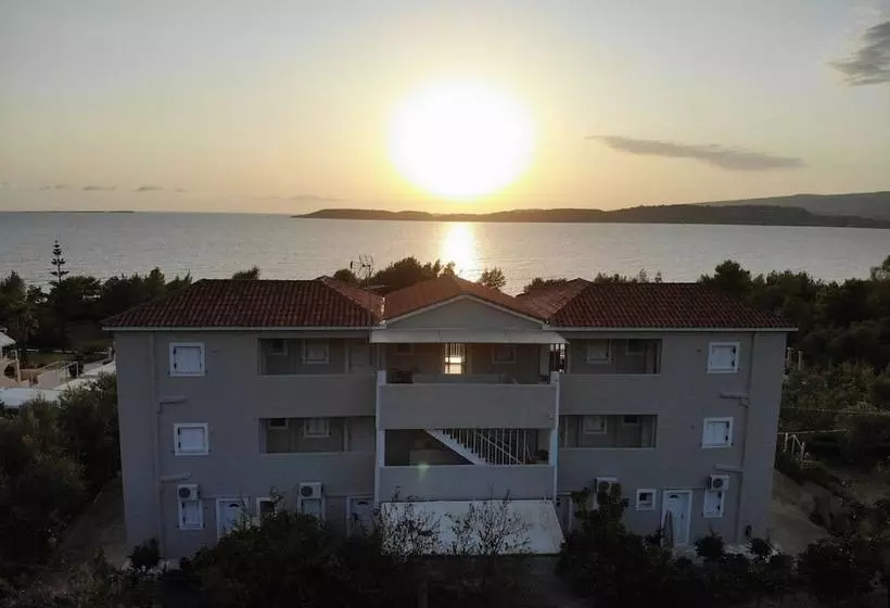 Oskars Studios & Apartments