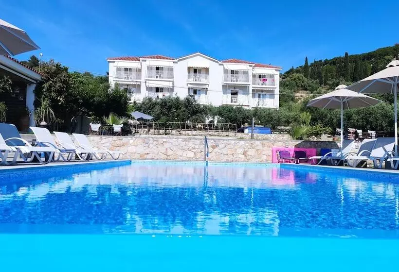 Oskars Studios & Apartments