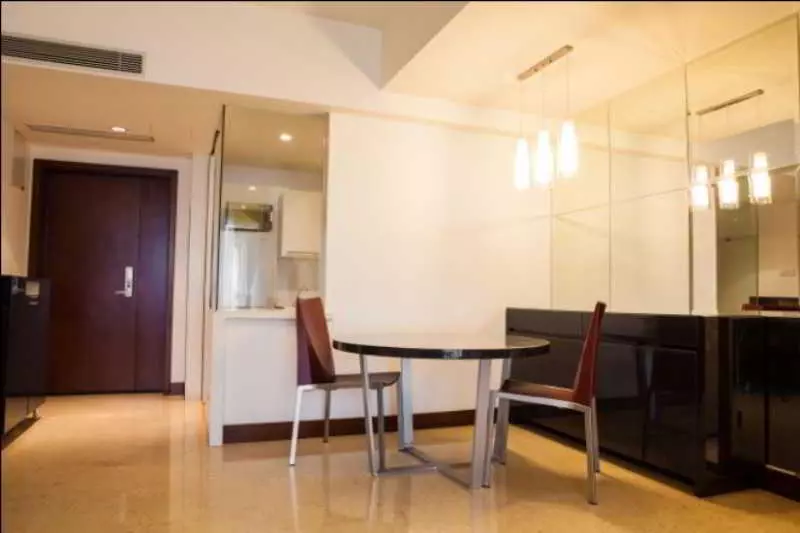 Yopark Serviced Apartment Jingan Four Season