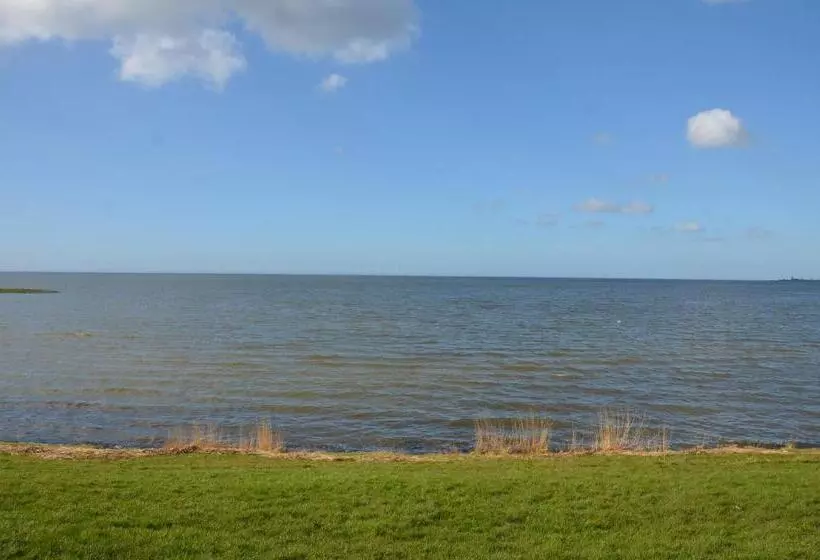 ベッドアンドブレックファースト It Mearke