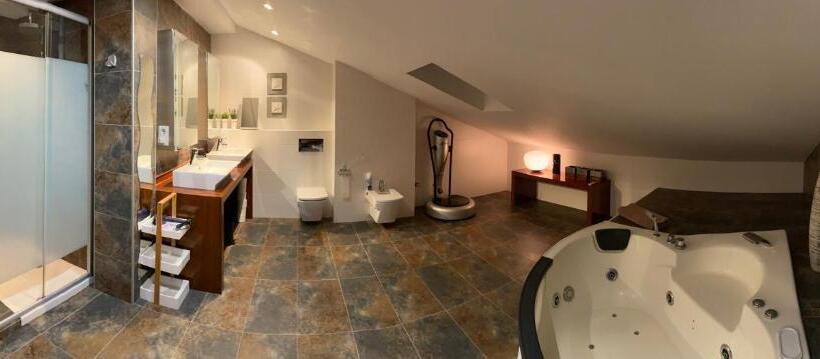 فندق Apartamentos Alcañiz, Suite Deluxe