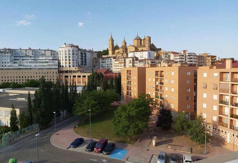 فندق Apartamentos Alcañiz, Suite Deluxe