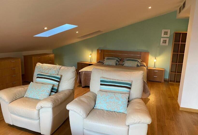 فندق Apartamentos Alcañiz, Suite Deluxe