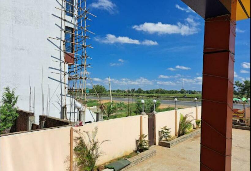 Hotel G.b.m. International By Wb Inn