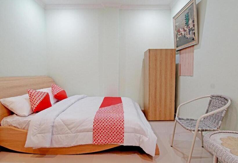 בית מלון כפרי Oyo 90857 Baaraka Syariah