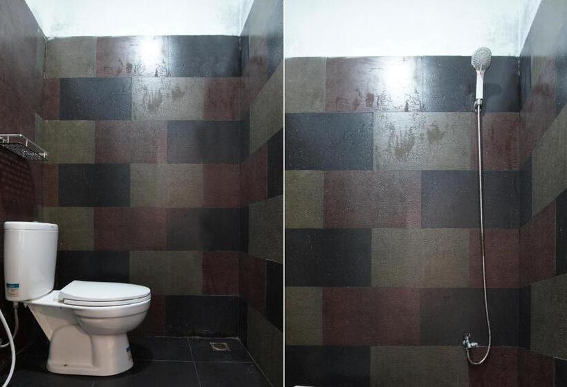 בית מלון כפרי Oyo 90857 Baaraka Syariah