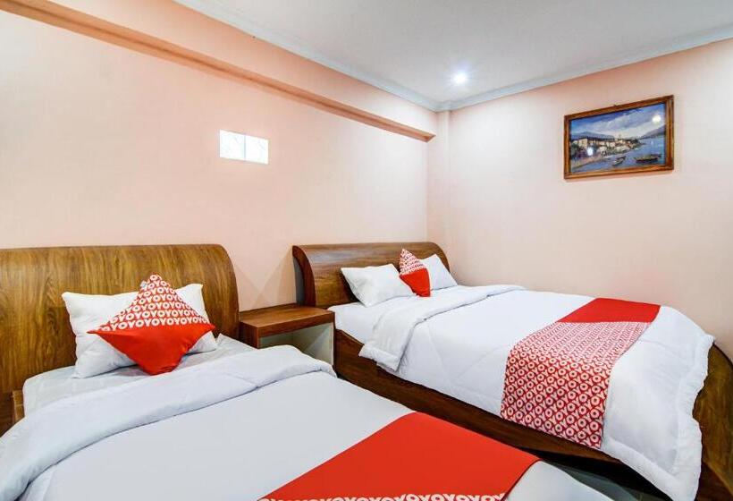 בית מלון כפרי Oyo 90857 Baaraka Syariah